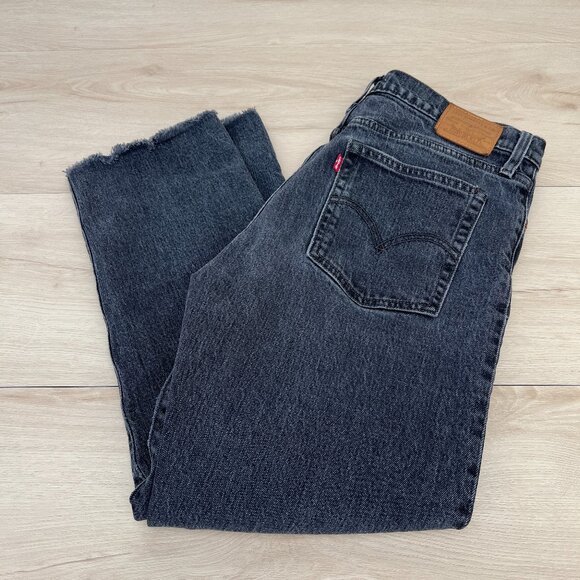 Levi’s Premium Wedgie Straight Cropped Raw Hem High Rise Button Fly Vtg Black 30 - Picture 1 of 15
